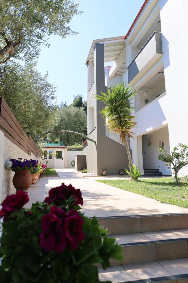 Avra Studios Paliouri Luaran gambar